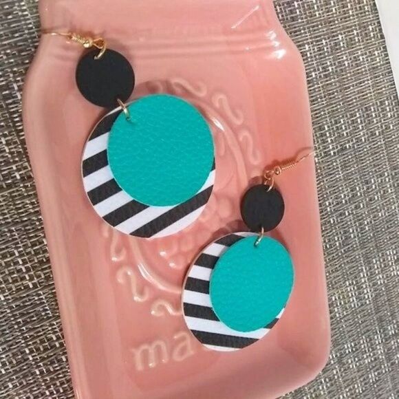 Layered Black & White Stripes with Aqua Drop Earrings - Picture 3 of 4